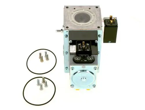 BOSCH Gasarmatur mit elektrischen Anschlüssen, O-Ringen und Montagebolzen. Sichtbare Teile und Funktionen sind klar erkennbar.